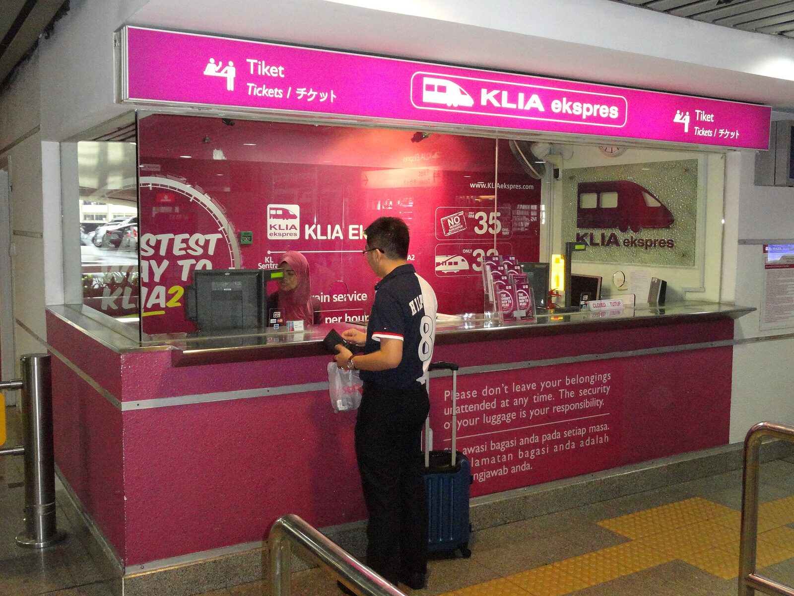 KLIA Ekspres ticket counter at KL Sentral